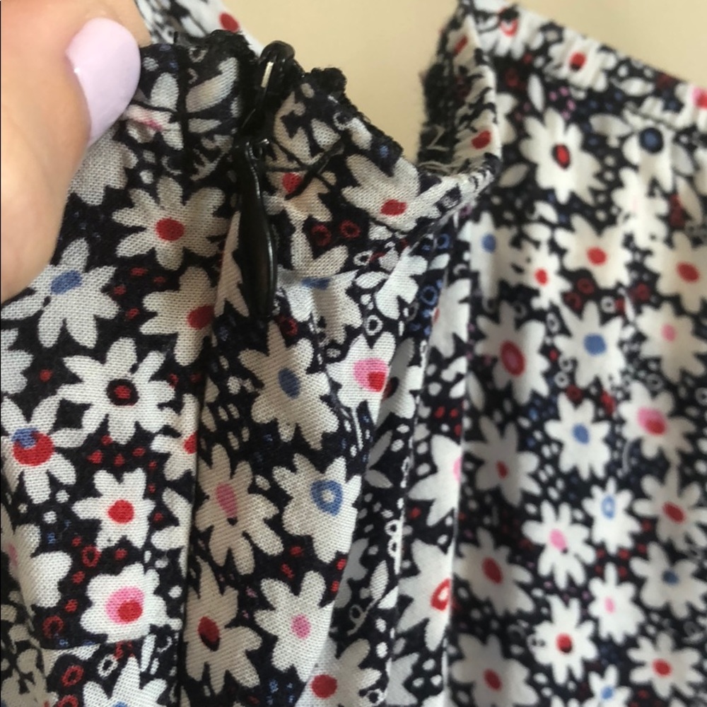 Lightweight Flower Dress! - Picture 7 of 7